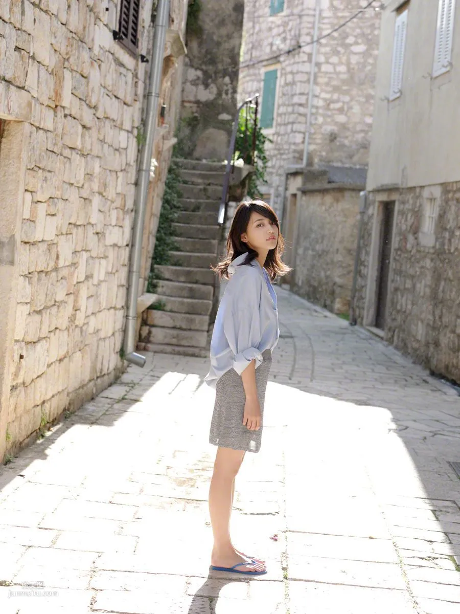 [Wanibooks] NO.132 Haruna Kawaguchi 川口春奈 写真集22