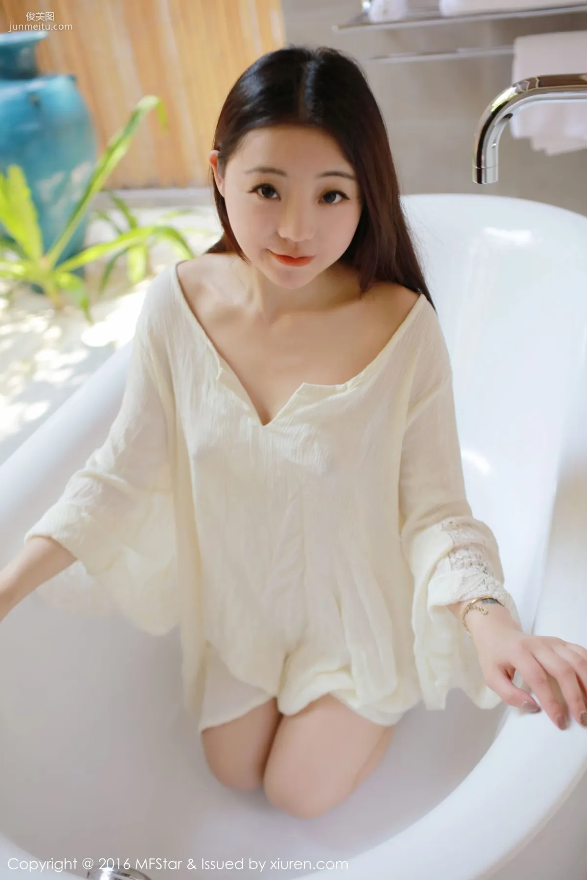 She Beila: MFStar Vol. 072 photo 8