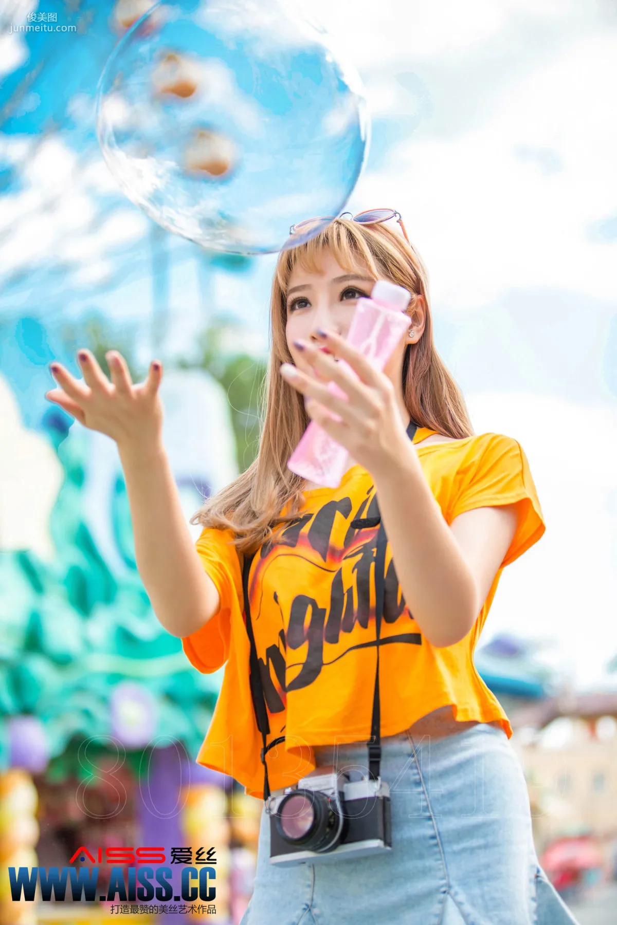 何冉《何冉的假期》 [AISS爱丝] 写真集12