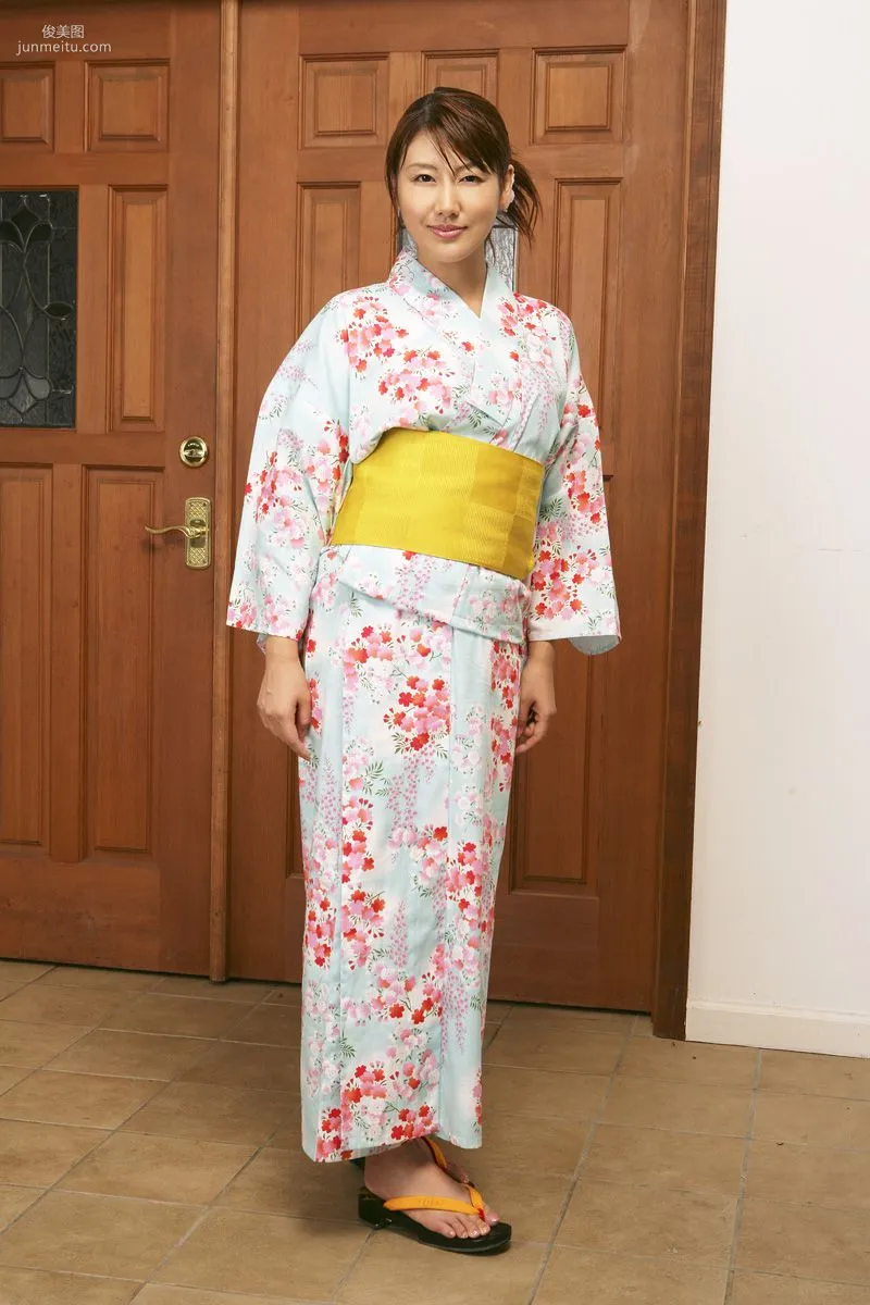 [DGC] NO.394 Megumi Yasu Photo Set photo 20