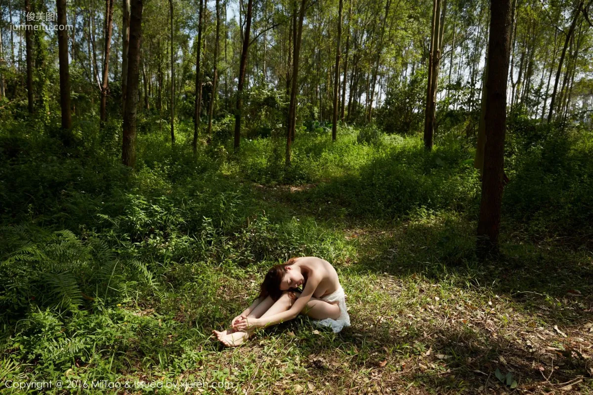 Rola, A Goddess Supporting a Felled Sapling [MiiTao] Vol.035 Photo Set photo 1