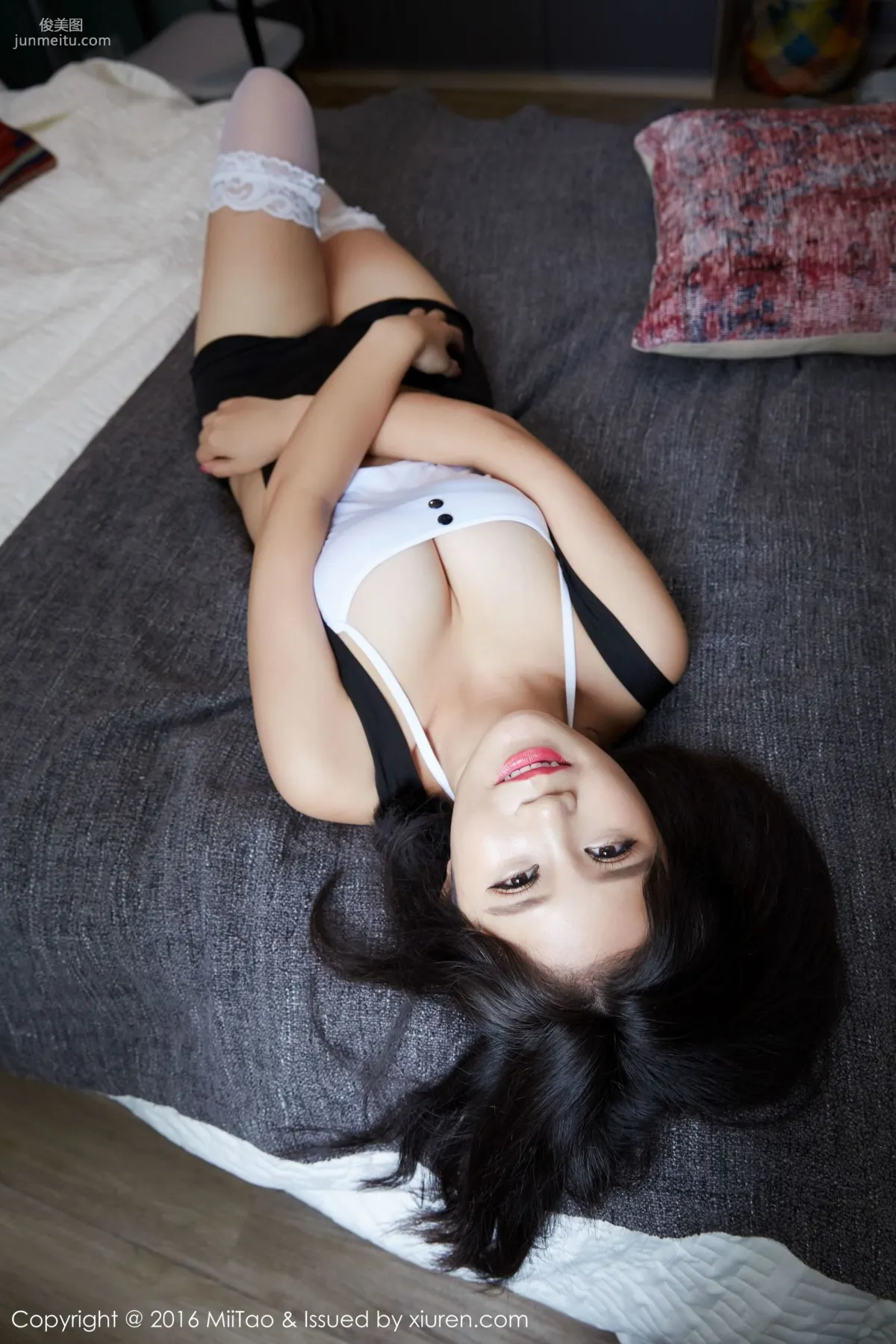 Tang Jiayi Cute Maid Outfit + Bunny Girl [MiiTao] Vol.021 Photo Set photo 47