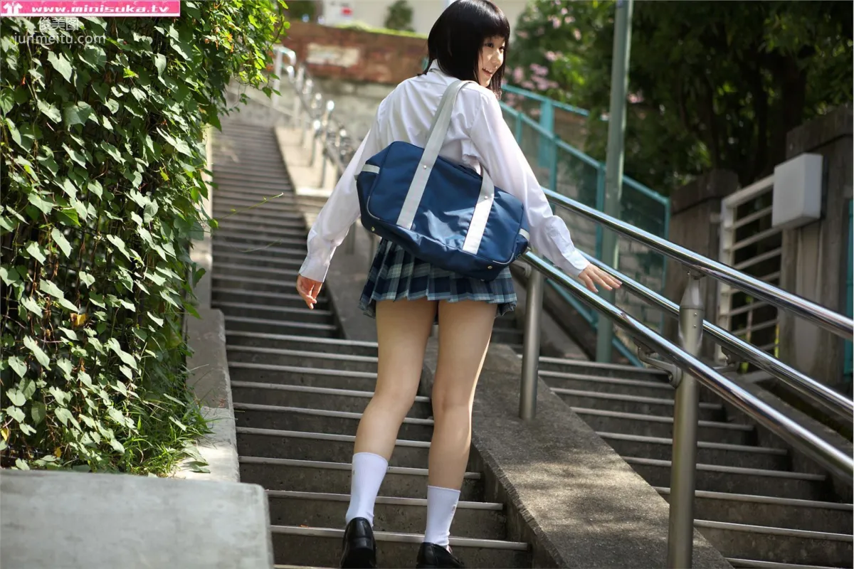 三崎鈴 現役女子高生 [Minisuka.tv] Special Gallery 寫真集 35