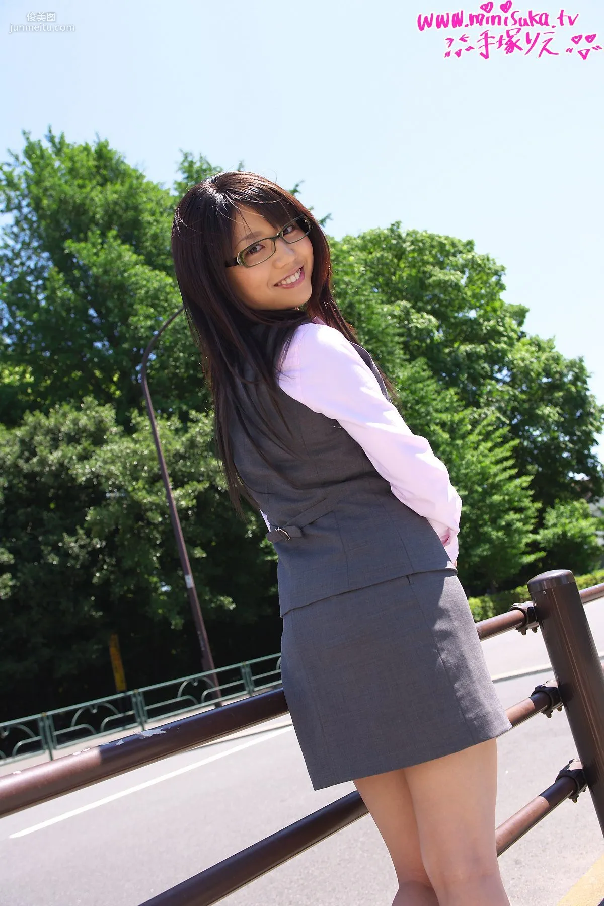 [Minisuka.tv] 手塚りえ Teduka Rie 現役女子高生 寫真集 56
