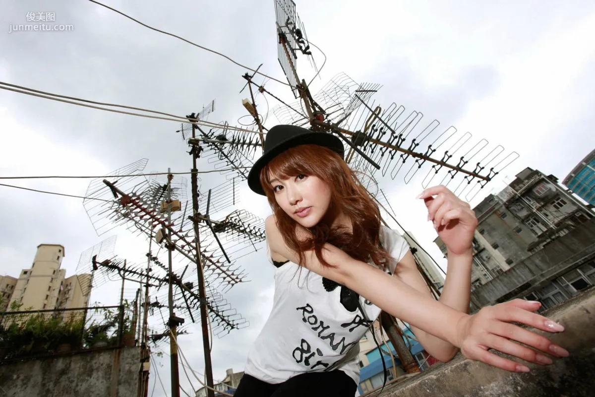 [Wanibooks] NO.92 Megumi Yasu Photo Set photo 26
