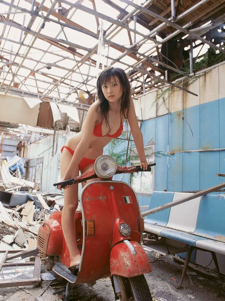 [Wanibooks] NO.10 Ayaka Komatsu 小松彩夏 写真集190