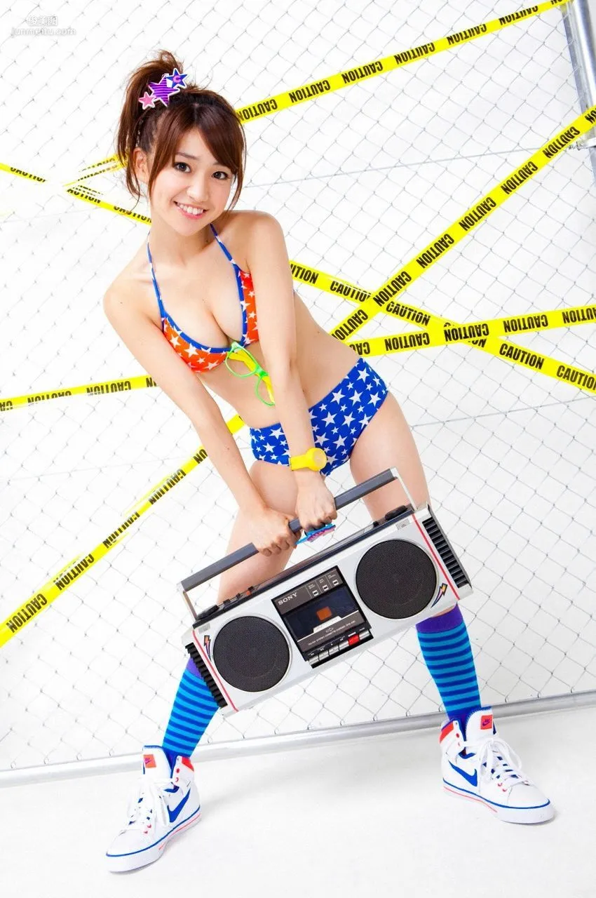 AKB48《WALK THIS WAY HEY AKB48!》 [VYJ] No.104 寫真集 3