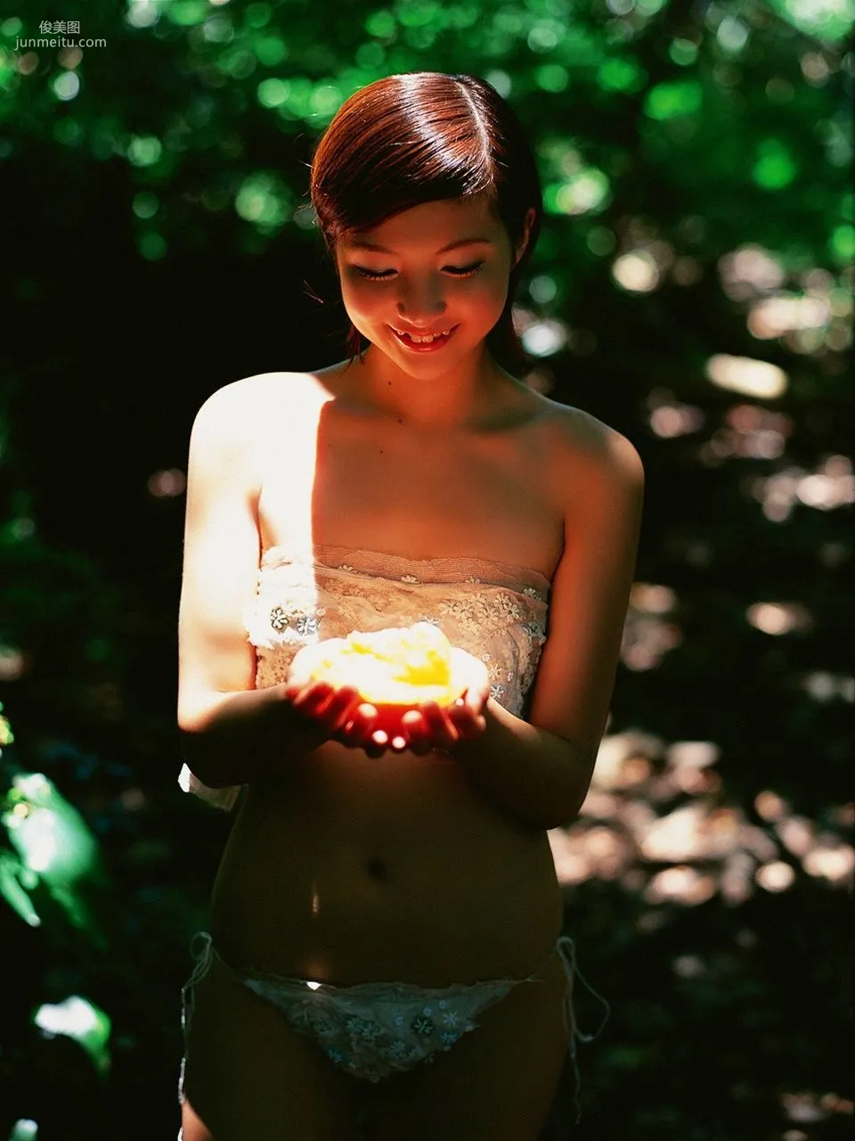 長崎莉奈《LIGHT IN THE NATURE》 [VYJ] 写真集13
