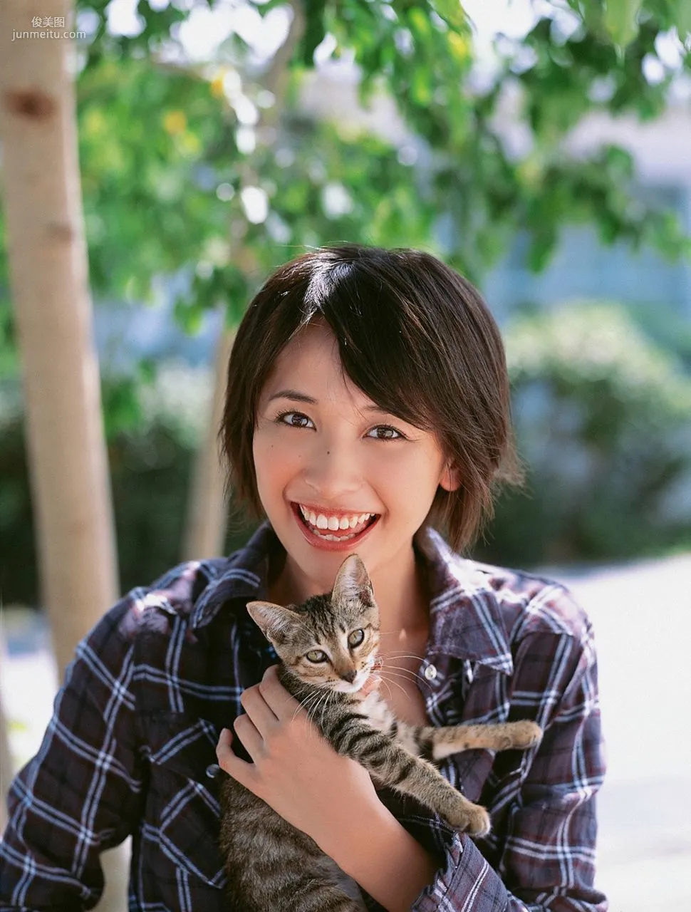 Mami Yamasaki [Visual Young Jump] No.091 Photo Set photo 47
