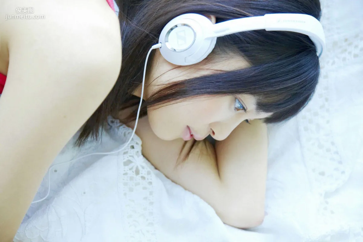 [Wanibooks] NO.74 Moe Arai 荒井萌 写真集4