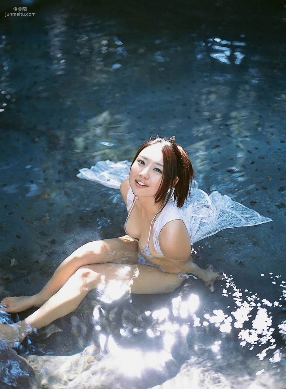 Aya Takigawa Gravure JAPAN [Visual Young Jump] Photo Set photo 17