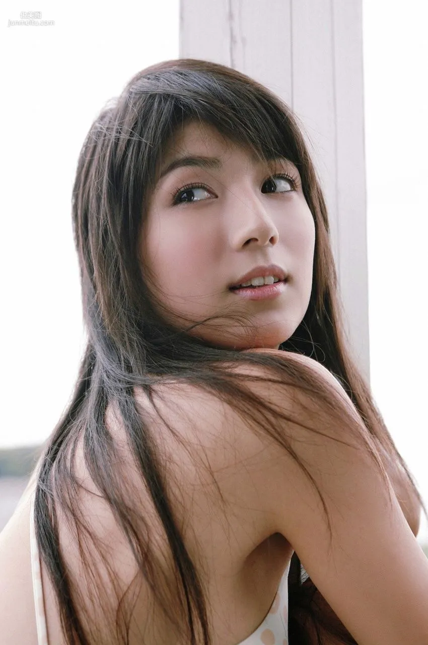 Asami Oda: Visual Young Jump photo 2
