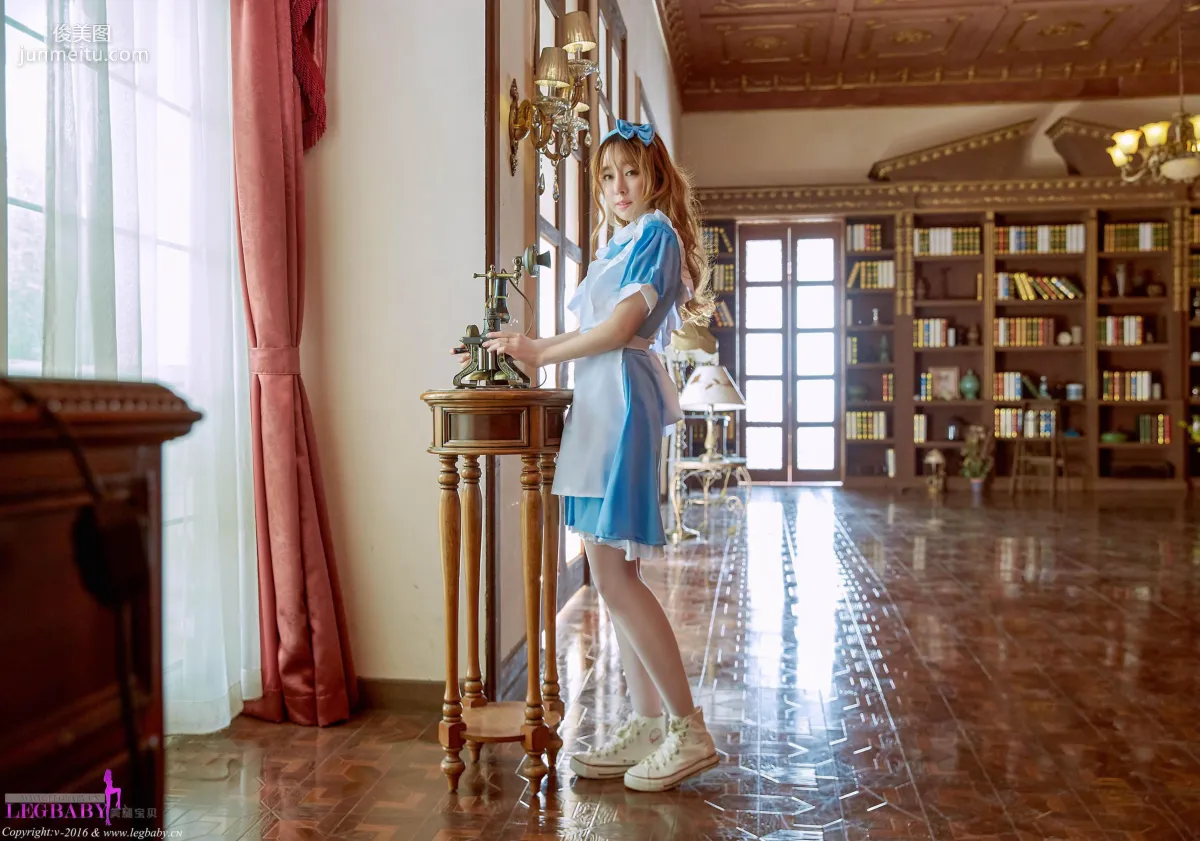 Wang Yuchun, Silk Stockings Maid Outfit [Leg Babes] V020 Photo Set photo 1