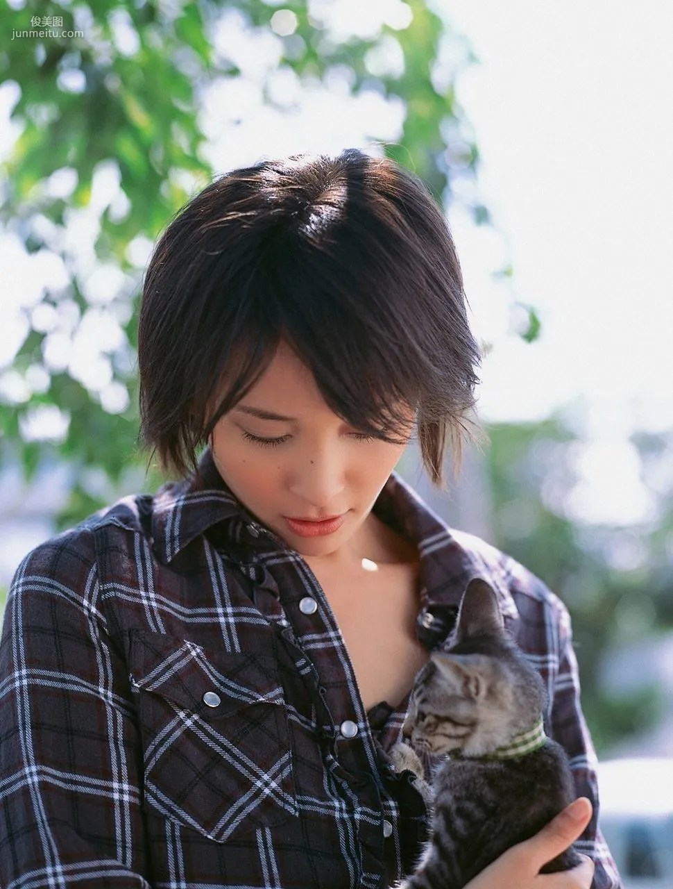 Mami Yamasaki [Visual Young Jump] No.091 Photo Set photo 46