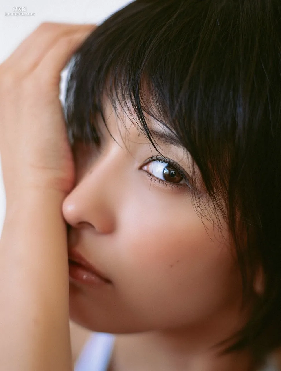 Mami Yamasaki [Visual Young Jump] No.091 Photo Set photo 9
