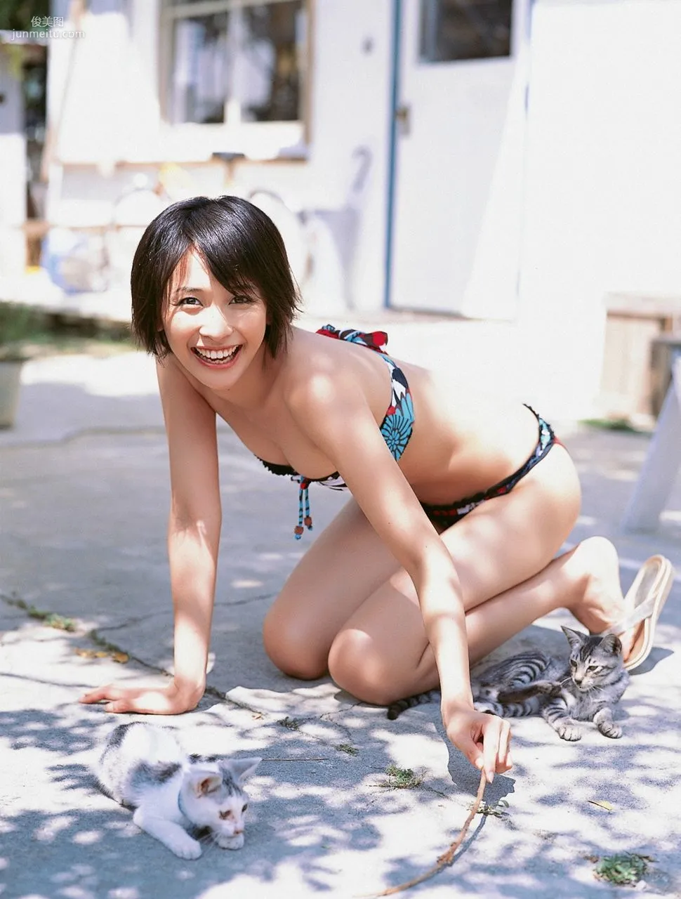 Mami Yamasaki [Visual Young Jump] No.091 Photo Set photo 5