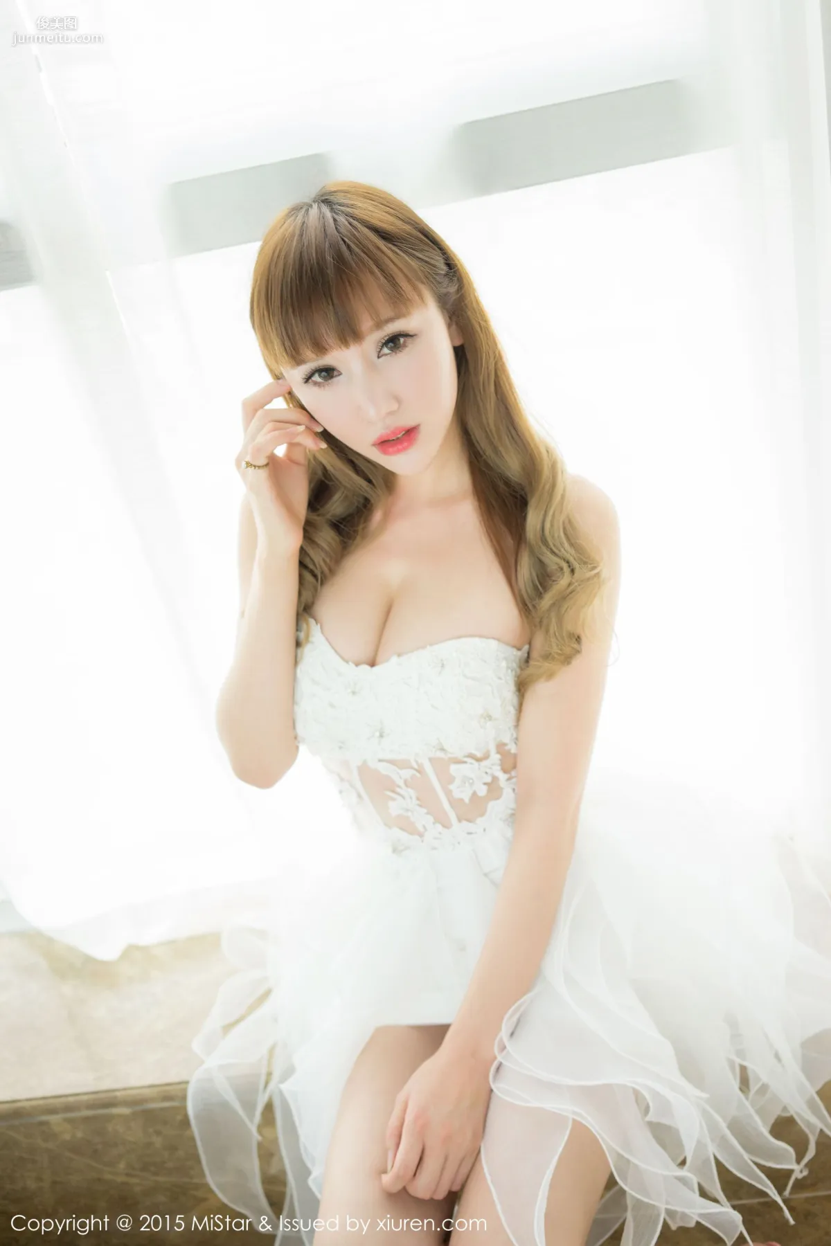 Amy Dai: MiStar Vol. 005 photo 5
