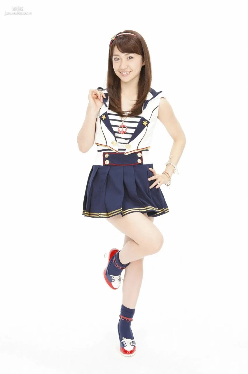Atsuko Maeda/Yuko Oshima/Haruna Kojima/Tomomi Itano/Mayu Watanabe [VYJ] No.111 Photo Set photo 23