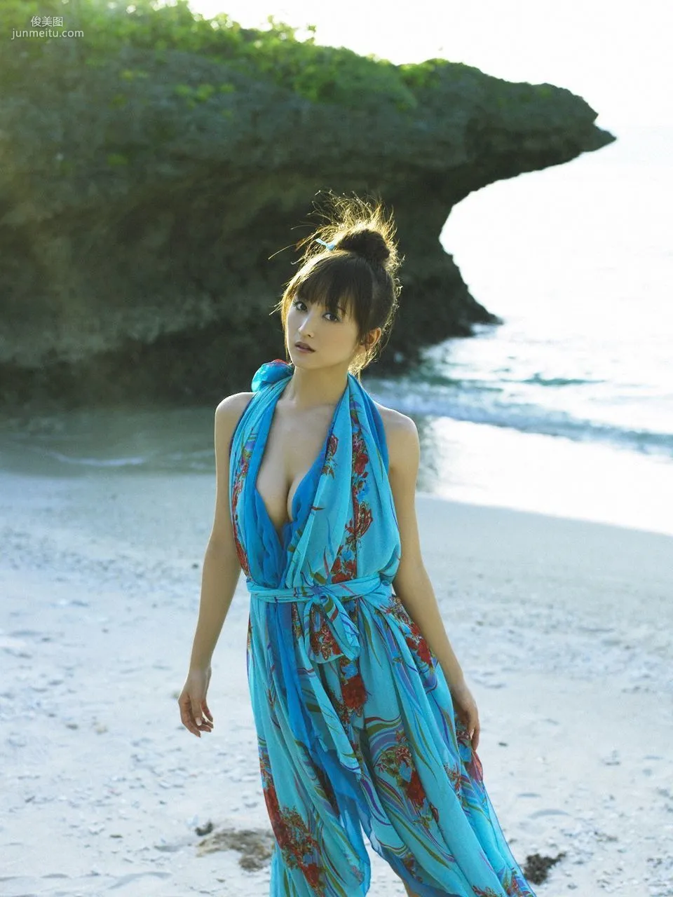 小松彩夏 & 柏木由紀 [WPB-net] 写真集26