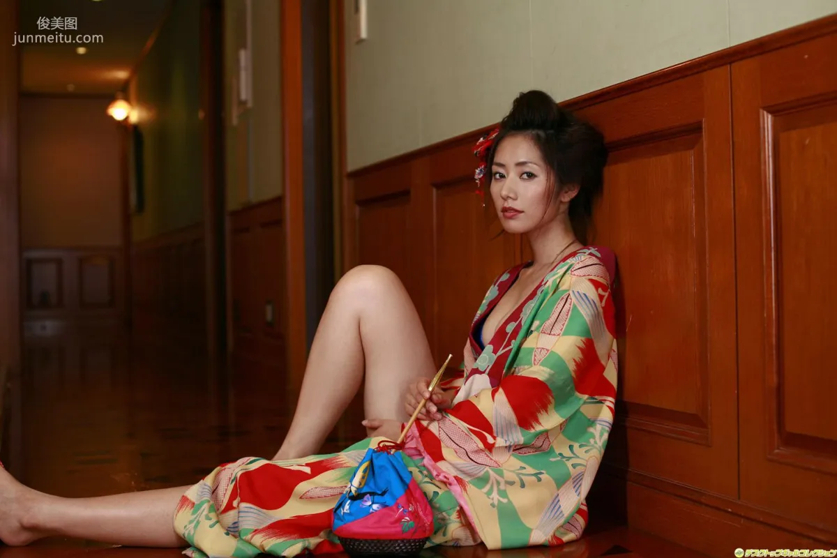 [DGC] NO.787 Momoko Tani 谷桃子 Gravure Idols 寫真集 37