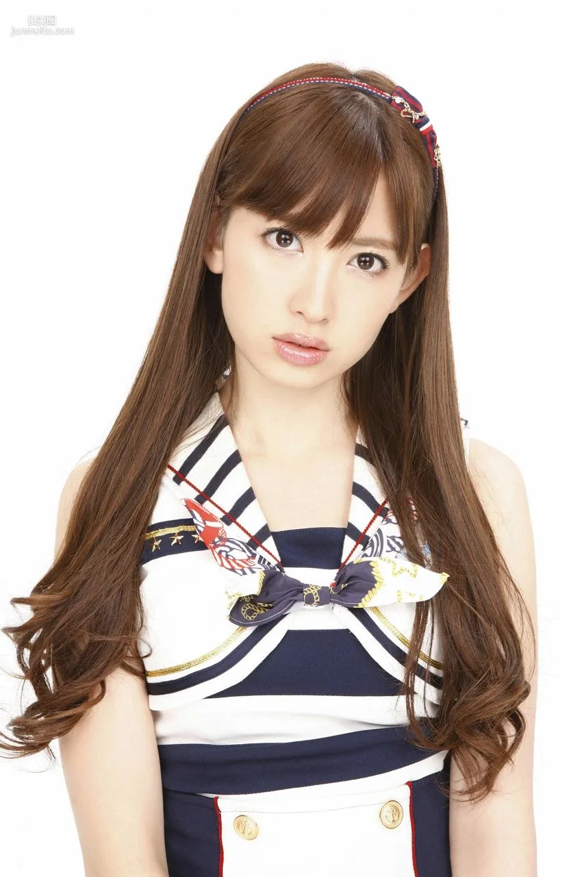 Atsuko Maeda/Yuko Oshima/Haruna Kojima/Tomomi Itano/Mayu Watanabe [VYJ] No.111 Photo Set photo 5