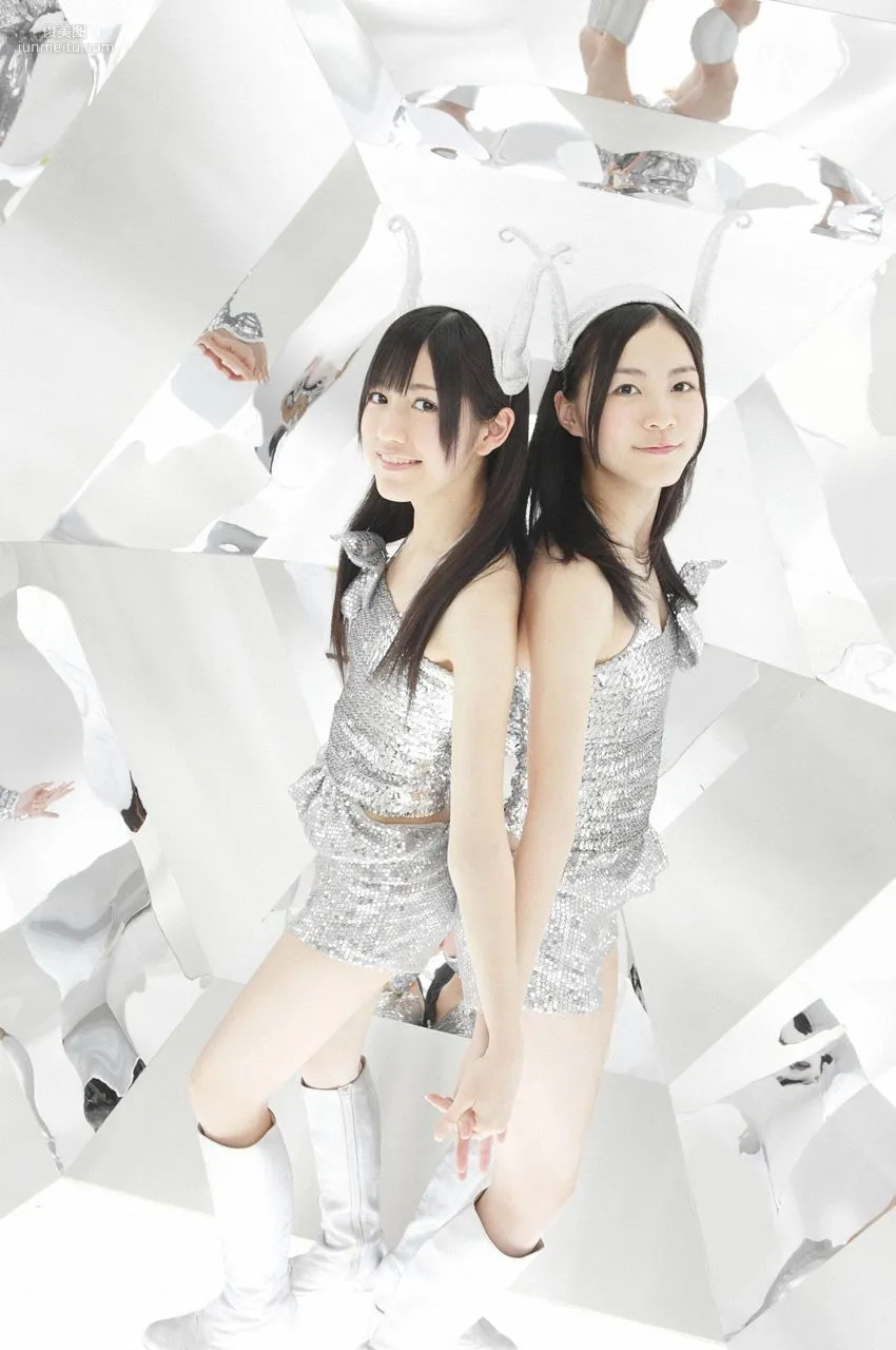 AKB48《WORLD GIRLS》 [VYJ] 写真集34