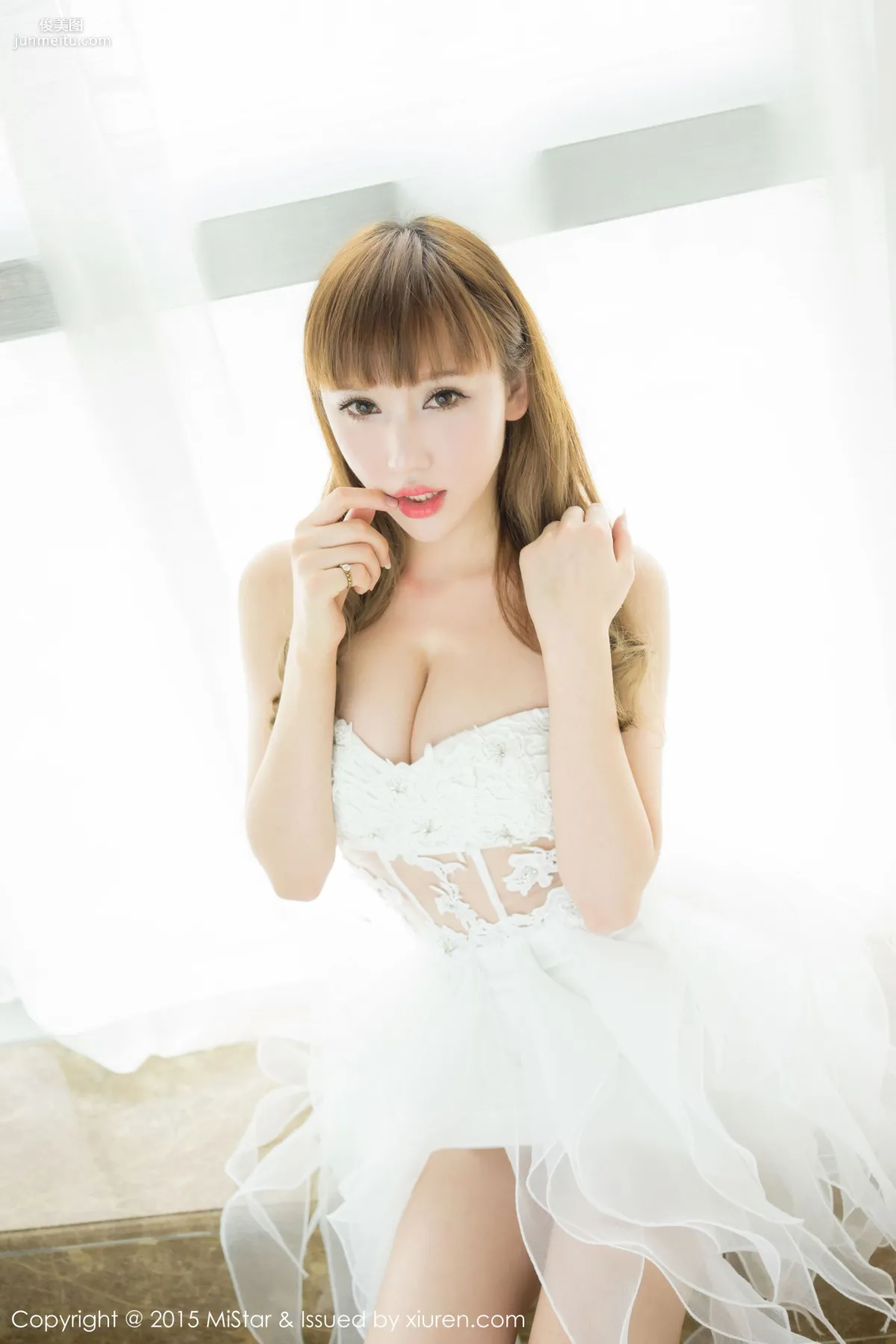 Amy Dai: MiStar Vol. 005 photo 6