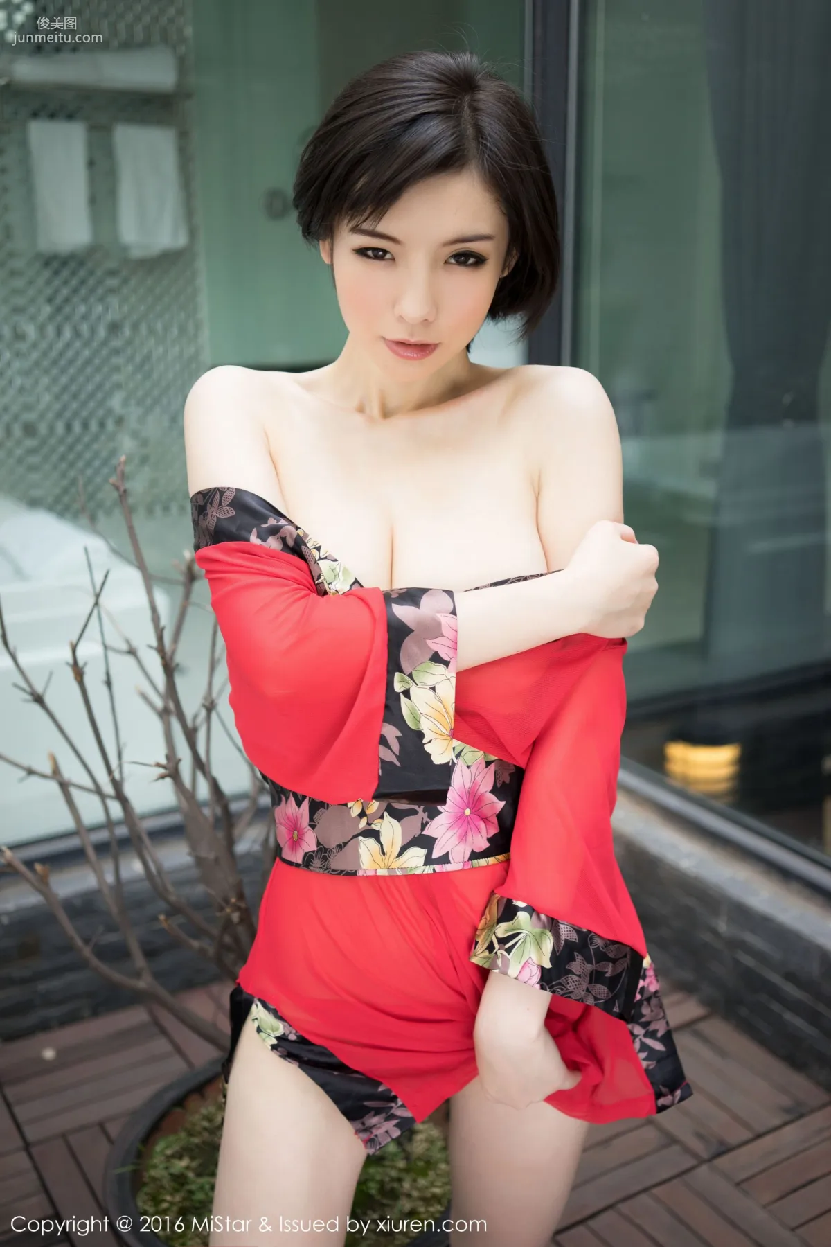 Jenny Jiani, Short-Haired Girl with an Impressive Big Bust [MiStar] Vol.077 Photo Set photo 3