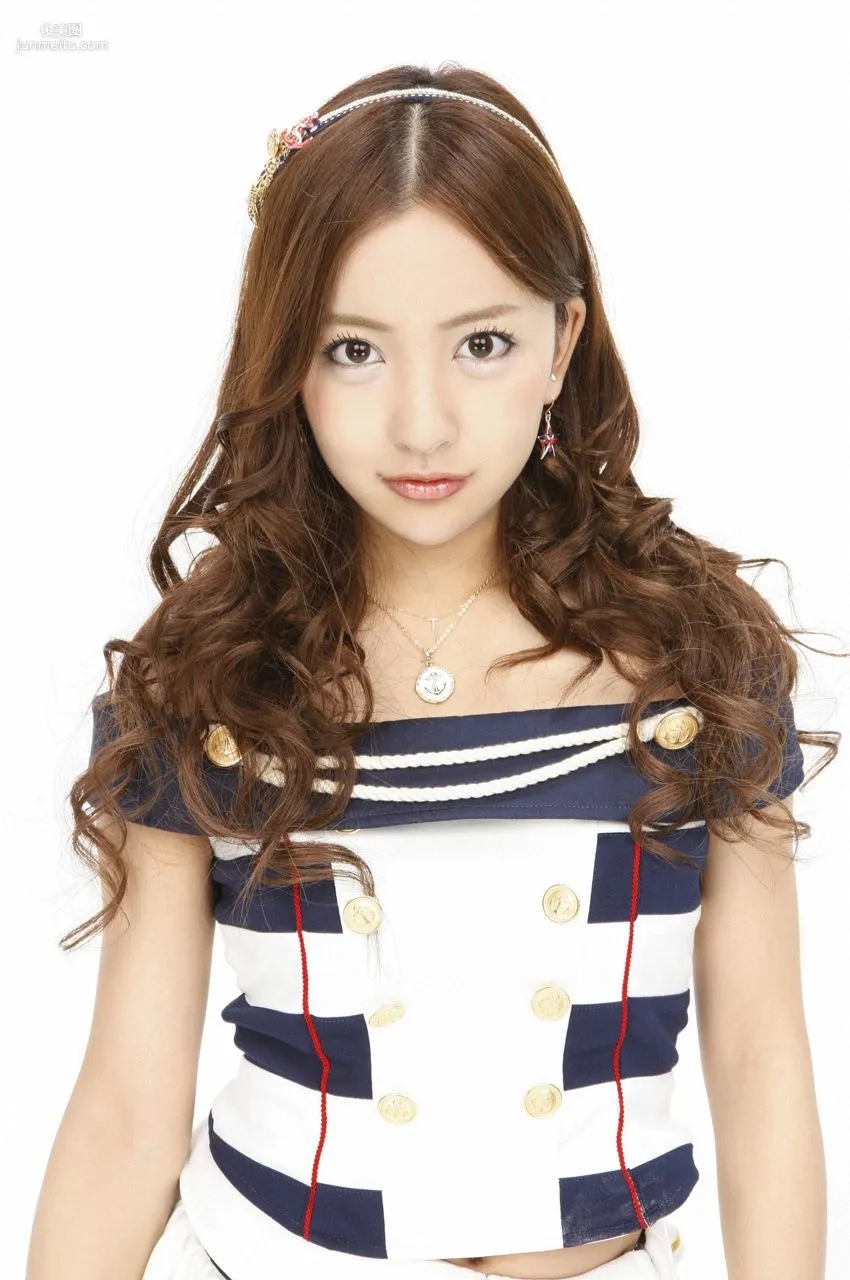 Atsuko Maeda/Yuko Oshima/Haruna Kojima/Tomomi Itano/Mayu Watanabe [VYJ] No.111 Photo Set photo 10