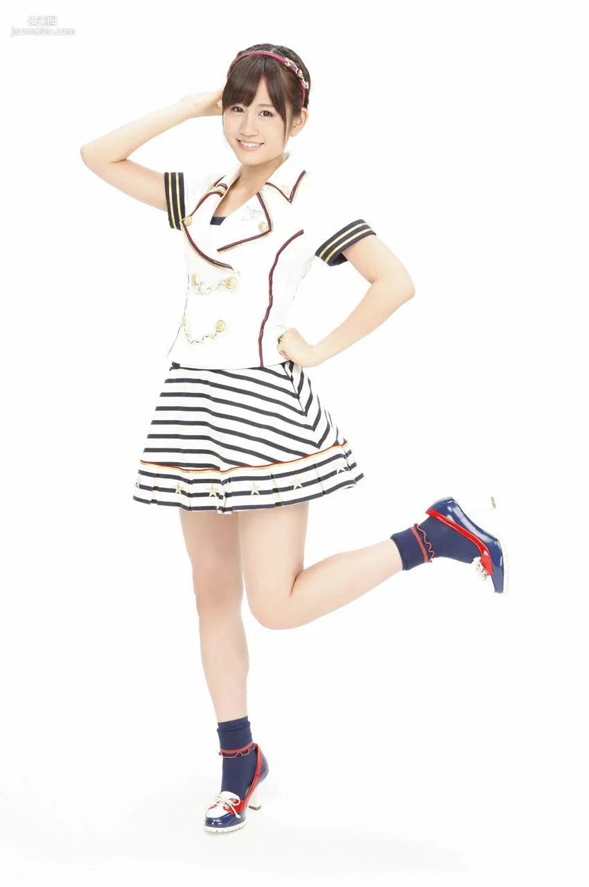 Atsuko Maeda/Yuko Oshima/Haruna Kojima/Tomomi Itano/Mayu Watanabe [VYJ] No.111 Photo Set photo 19