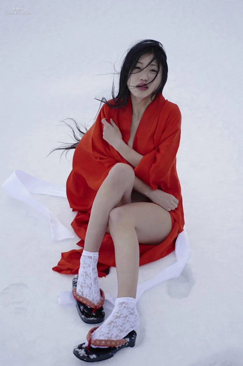 壇蜜《「蜜の湯」帰郷》 [WPB-net] No.155 写真集29