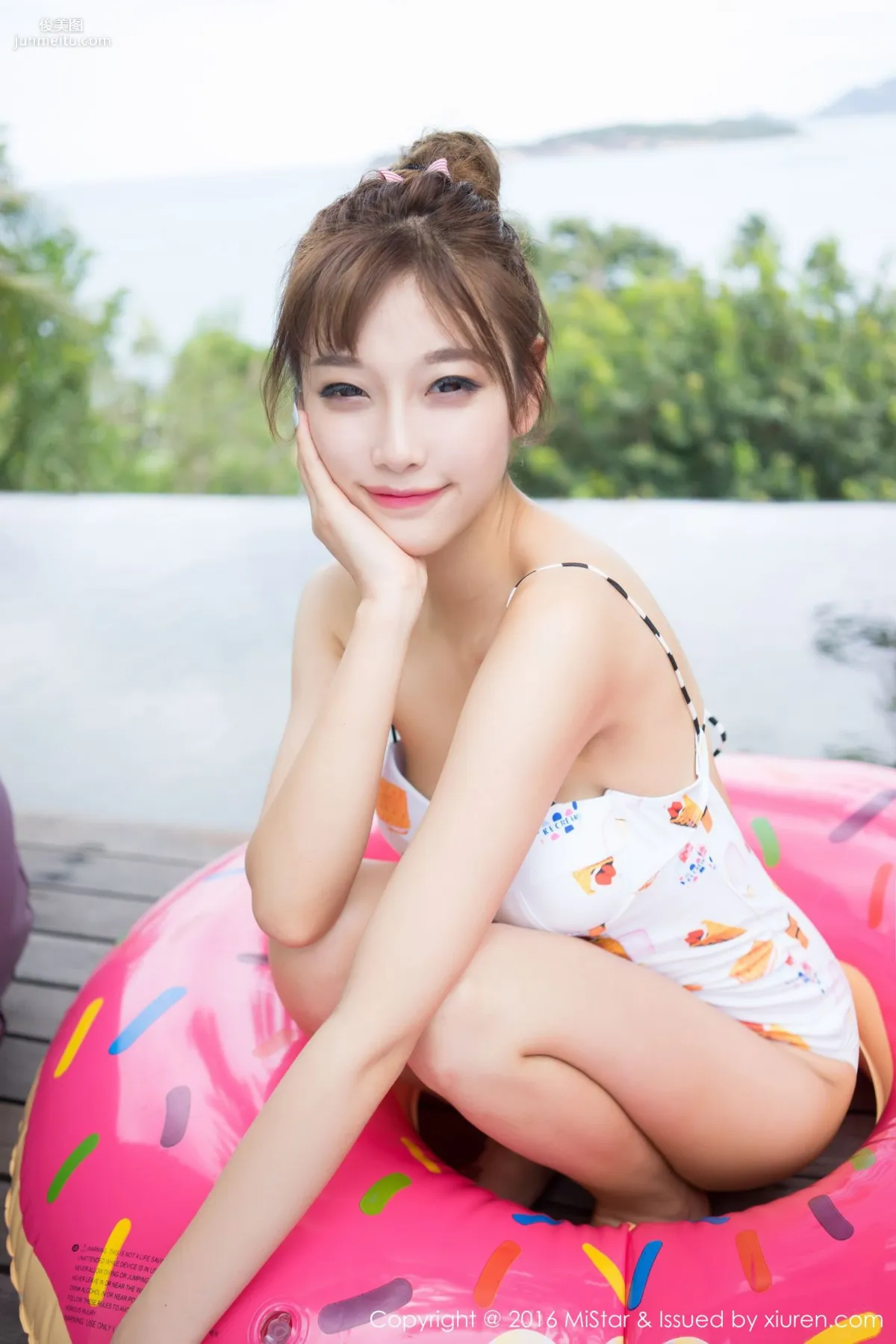 Yang Chenchen: MiStar Vol. 142 photo 35
