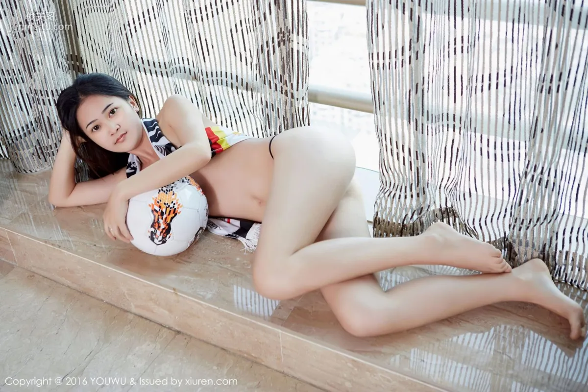 小維Gary《歐洲杯球寶貝私房》 [尤物館YouWu] Vol.015 寫真集 50