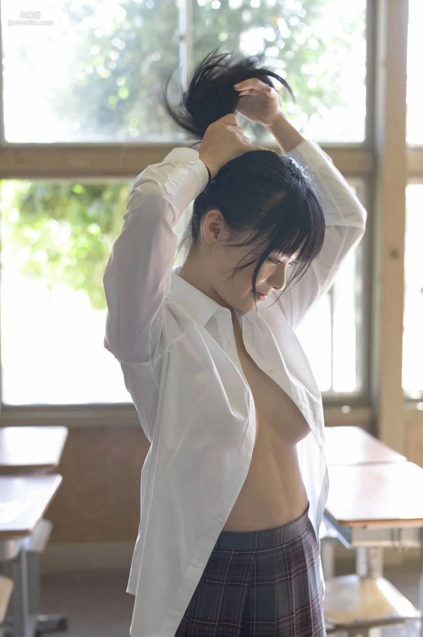 Mizuki Hoshina, Inside the Beautiful Girl's Uniform [WPB-net] No.151 Photo Set photo 4