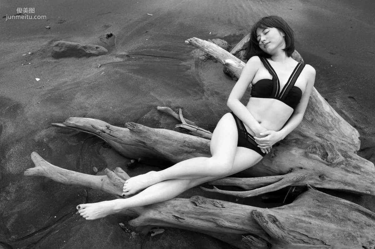 Yumi Sugimoto《Breathtakingly Beautiful》 [WPB-net] No.147 Photo Set photo 24