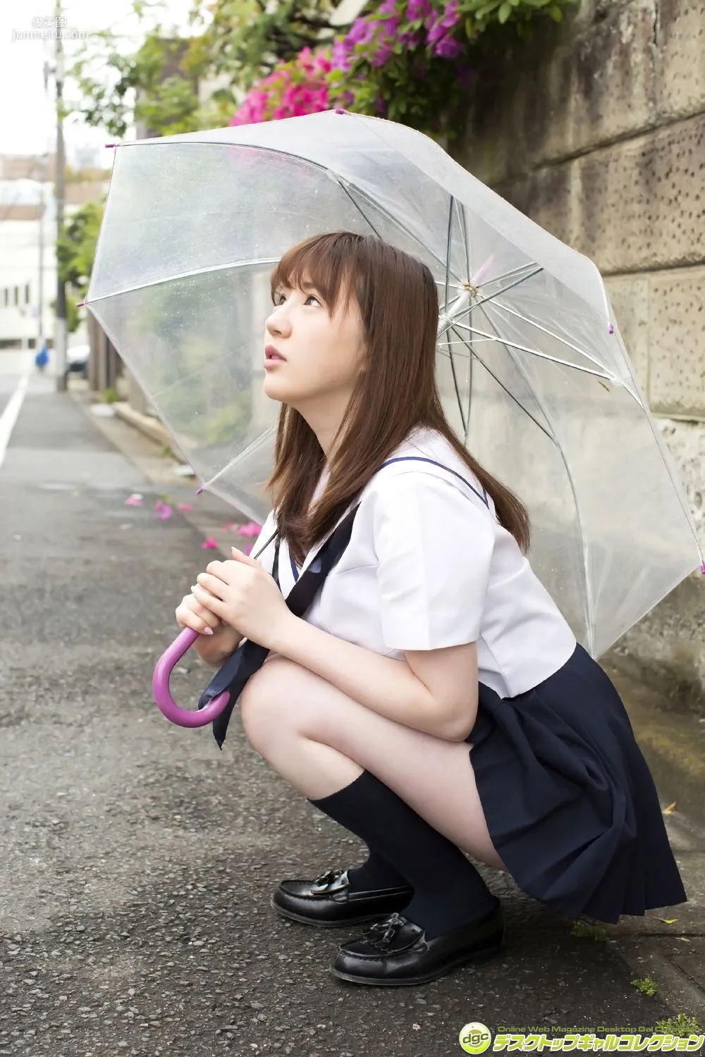 Moriyama Yui: DGC photo 2