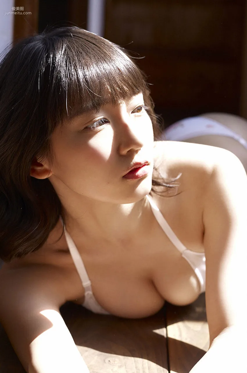 Riho Yoshioka Distant Memories [WPB-net] No.183 Photo Set photo 17
