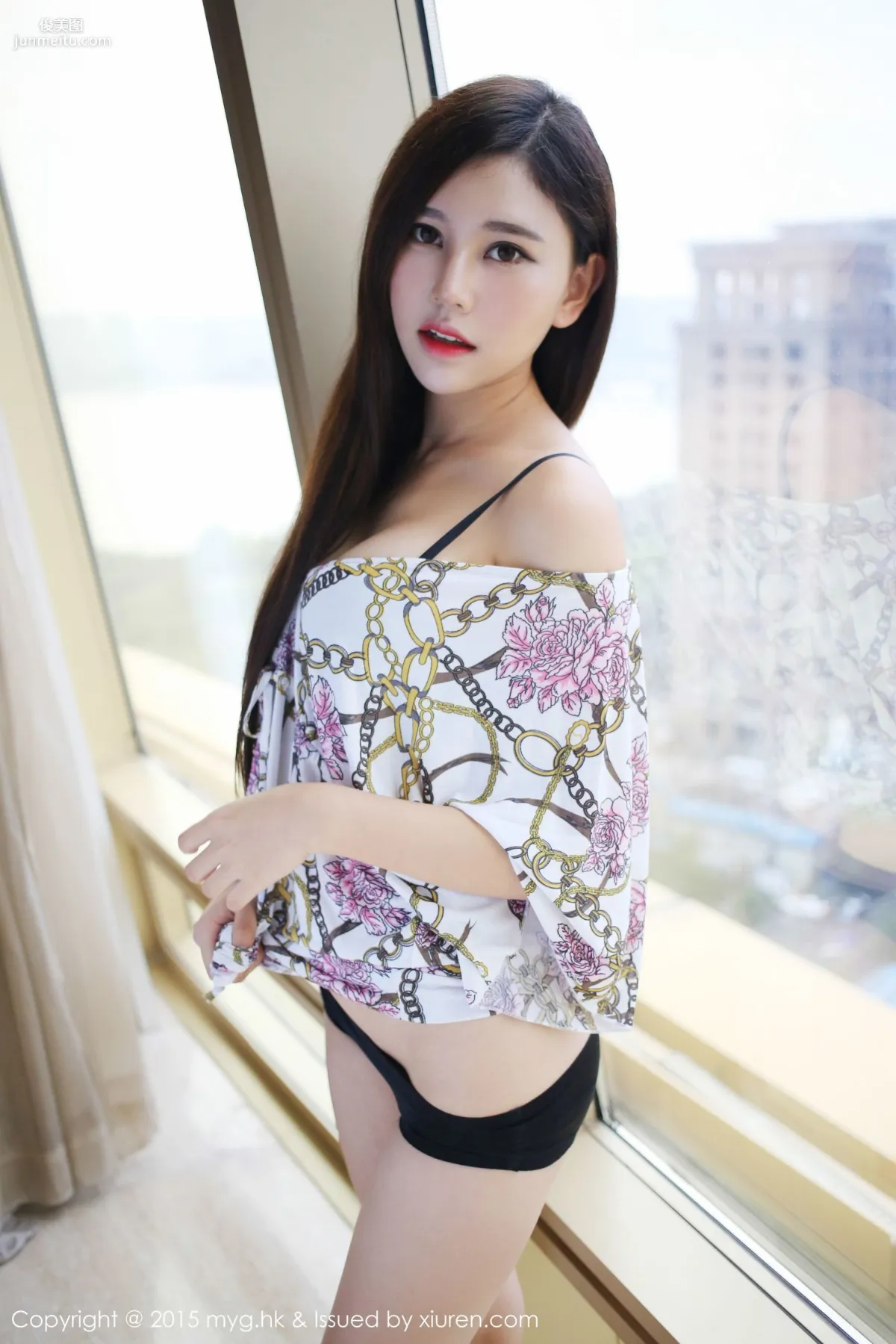 Milk Chuchu 2 Sets of Ultra Short Skirts and Lingerie Temptation [MyGirl] Vol.139 Photo Set photo 24