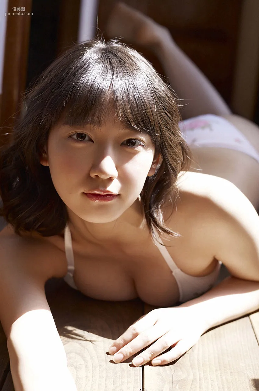 Riho Yoshioka Distant Memories [WPB-net] No.183 Photo Set photo 16