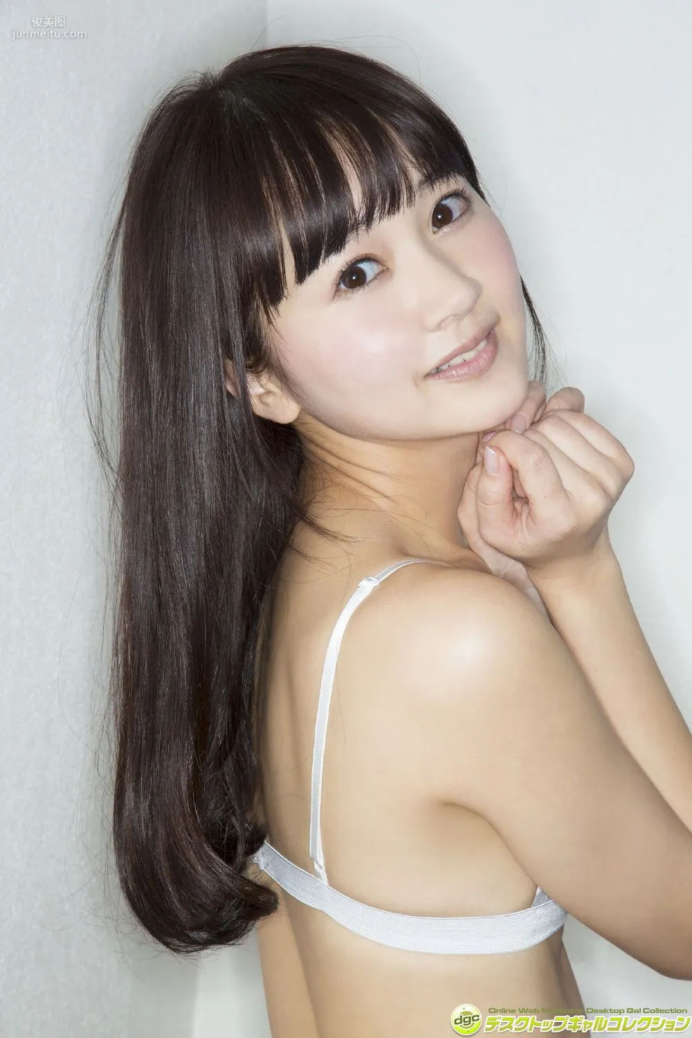 浜田翔子《クリクリ瞳が愛らしいレジェンド☆グラドル》 [DGC] 写真集100