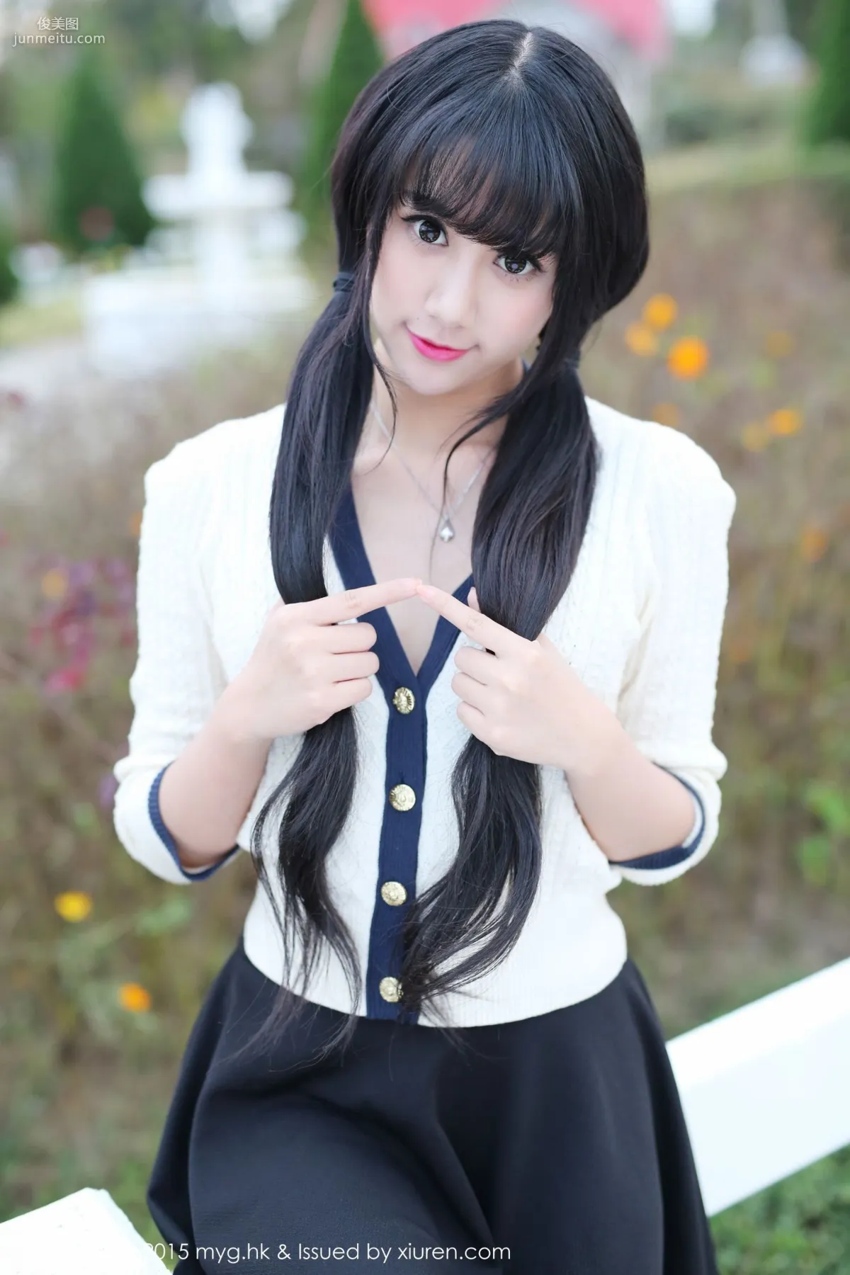 Yangxiao Qinger 'Thong Curves + Street Snap Series' [MyGirl] Vol.102 Photo Set photo 47