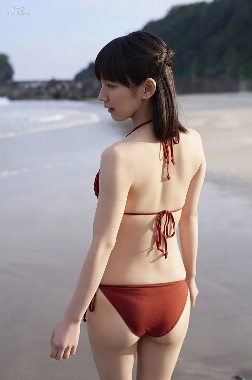 Riho Yoshioka Distant Memories [WPB-net] No.183 Photo Set photo 111