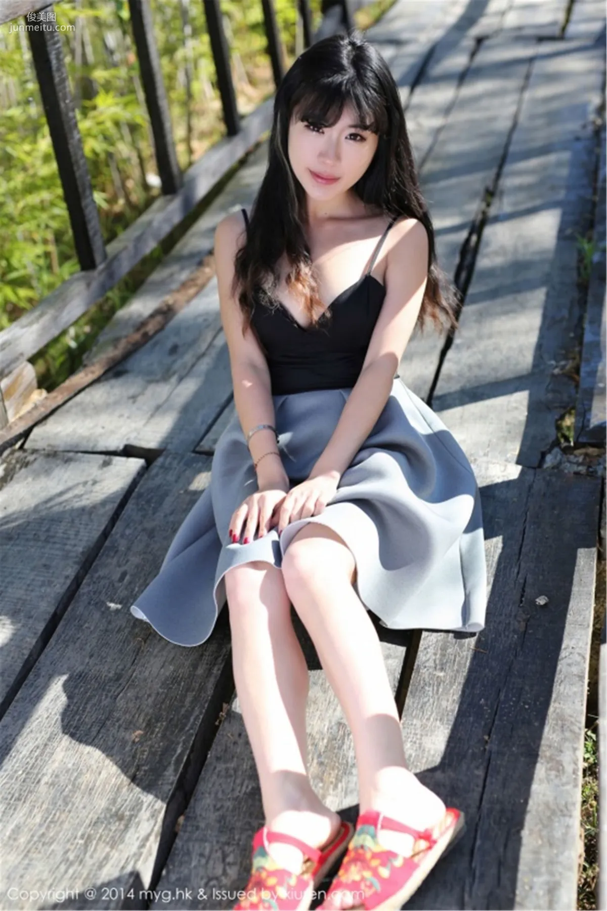 Liu Xueni Verna, Lijiang Travel Shoot, Fetish Qipao + Lingerie + Ultra Short Skirt [MyGirl] Vol.069 Photo Set photo 37