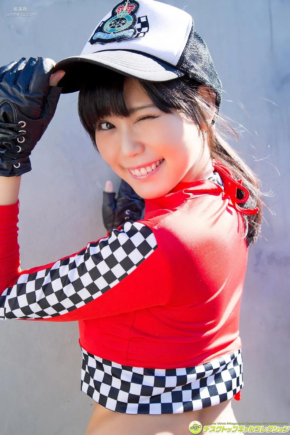 Saemi Shinohara: DGC photo 2