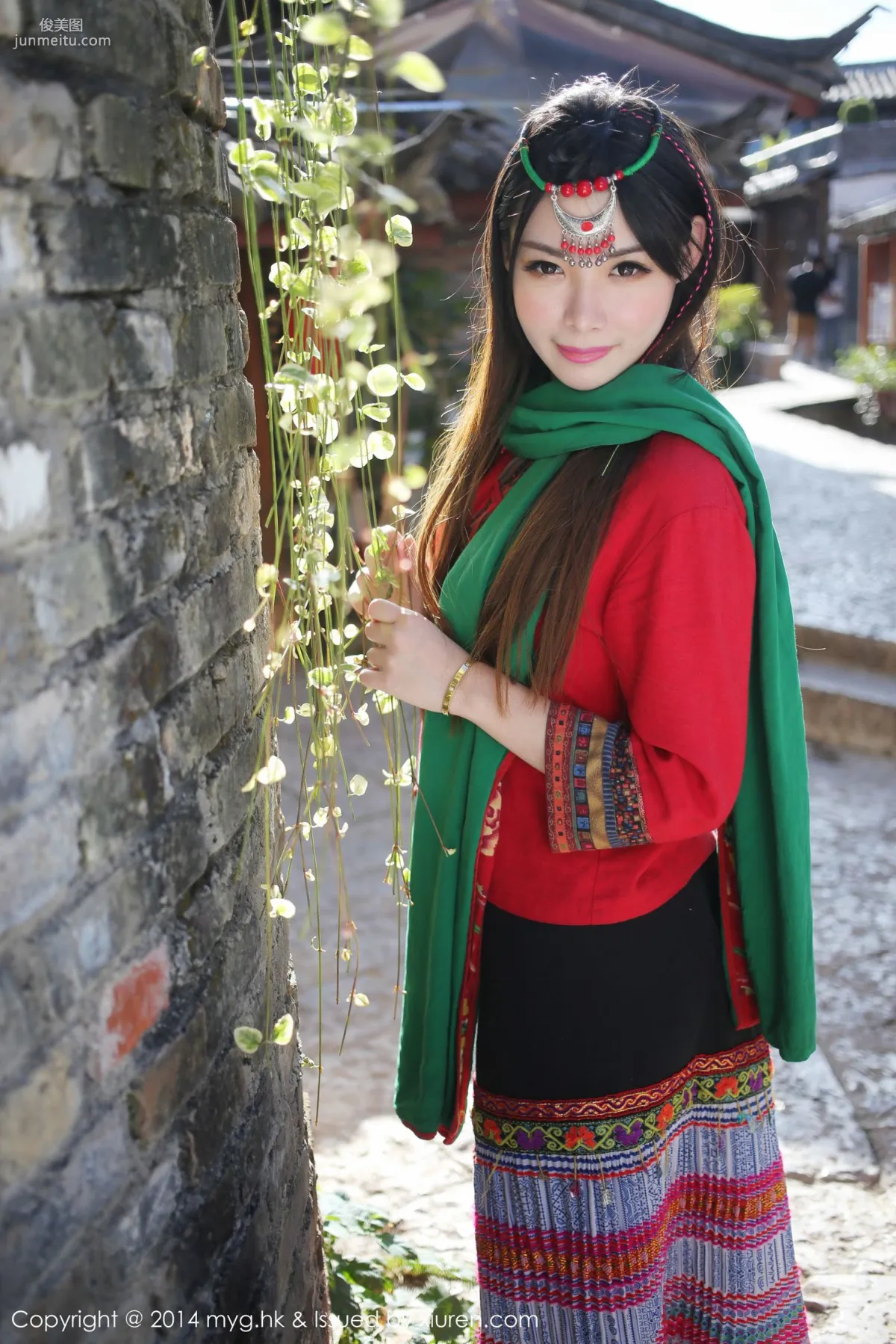 MARA Jiang, Ethnic Style + Policewoman COS + Private Shoot [MyGirl] Vol.071 Photo Set photo 8