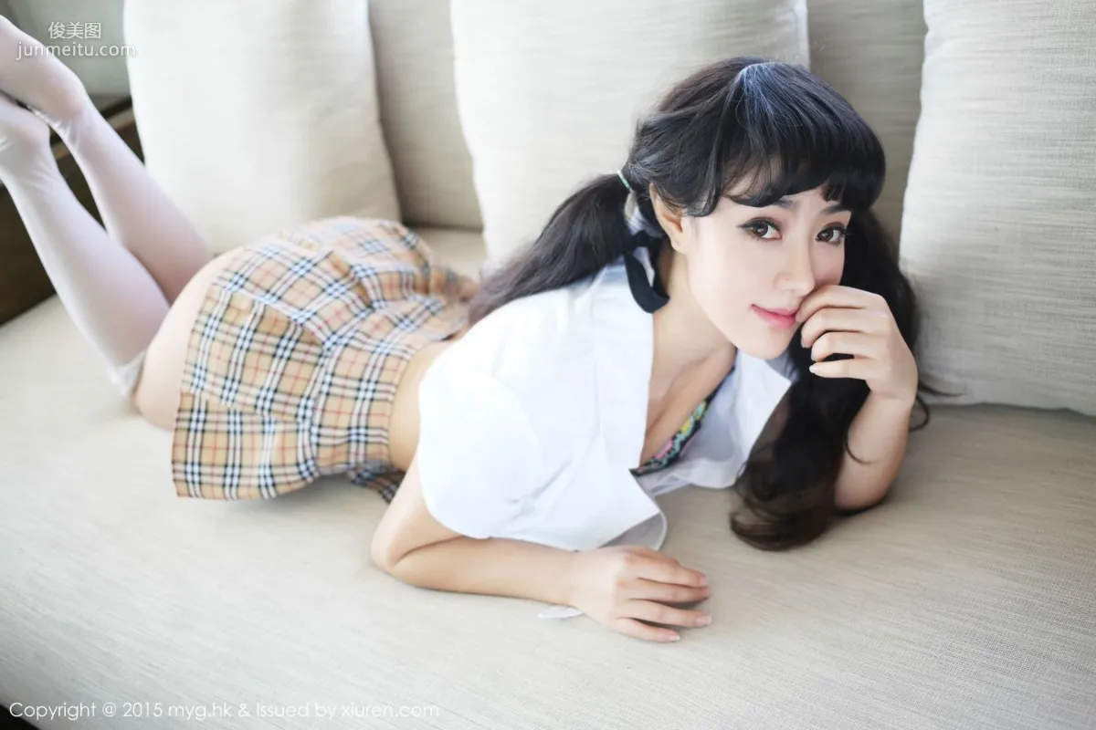 Manuela, Student Uniform [MyGirl] Vol.107 Photo Set photo 4