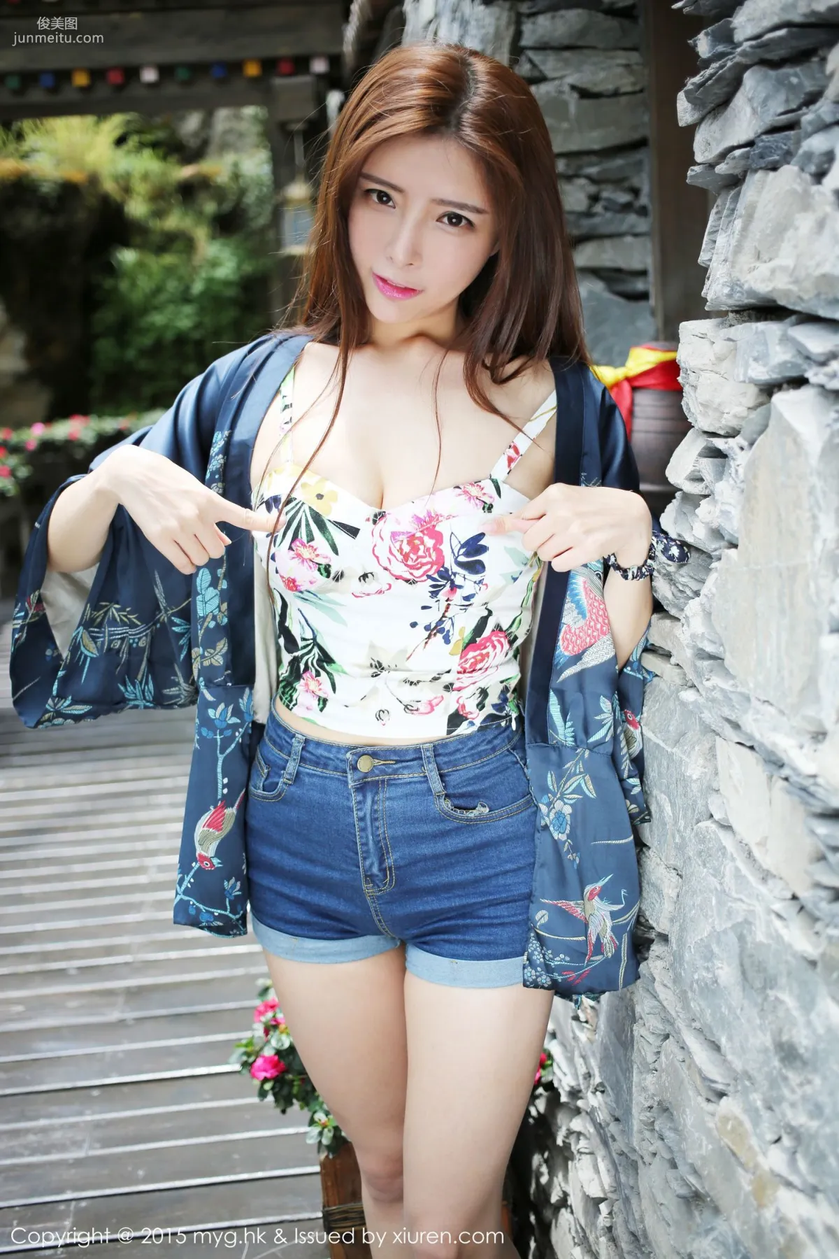 Xia Xiaoqiu, Denim Shoot + Lace Qipao [MyGirl] Vol.125 Photo Set photo 2