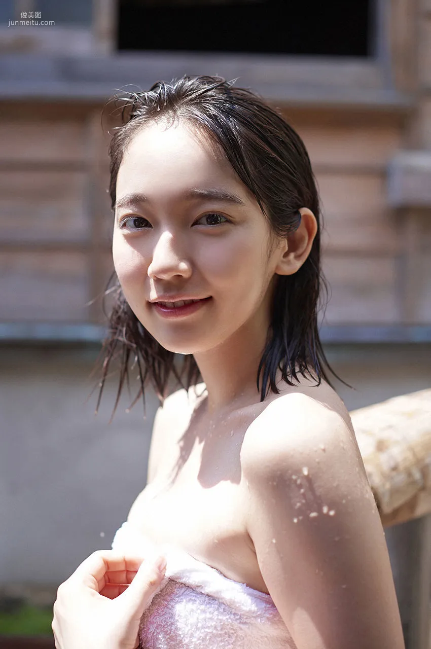 Riho Yoshioka Distant Memories [WPB-net] No.183 Photo Set photo 143