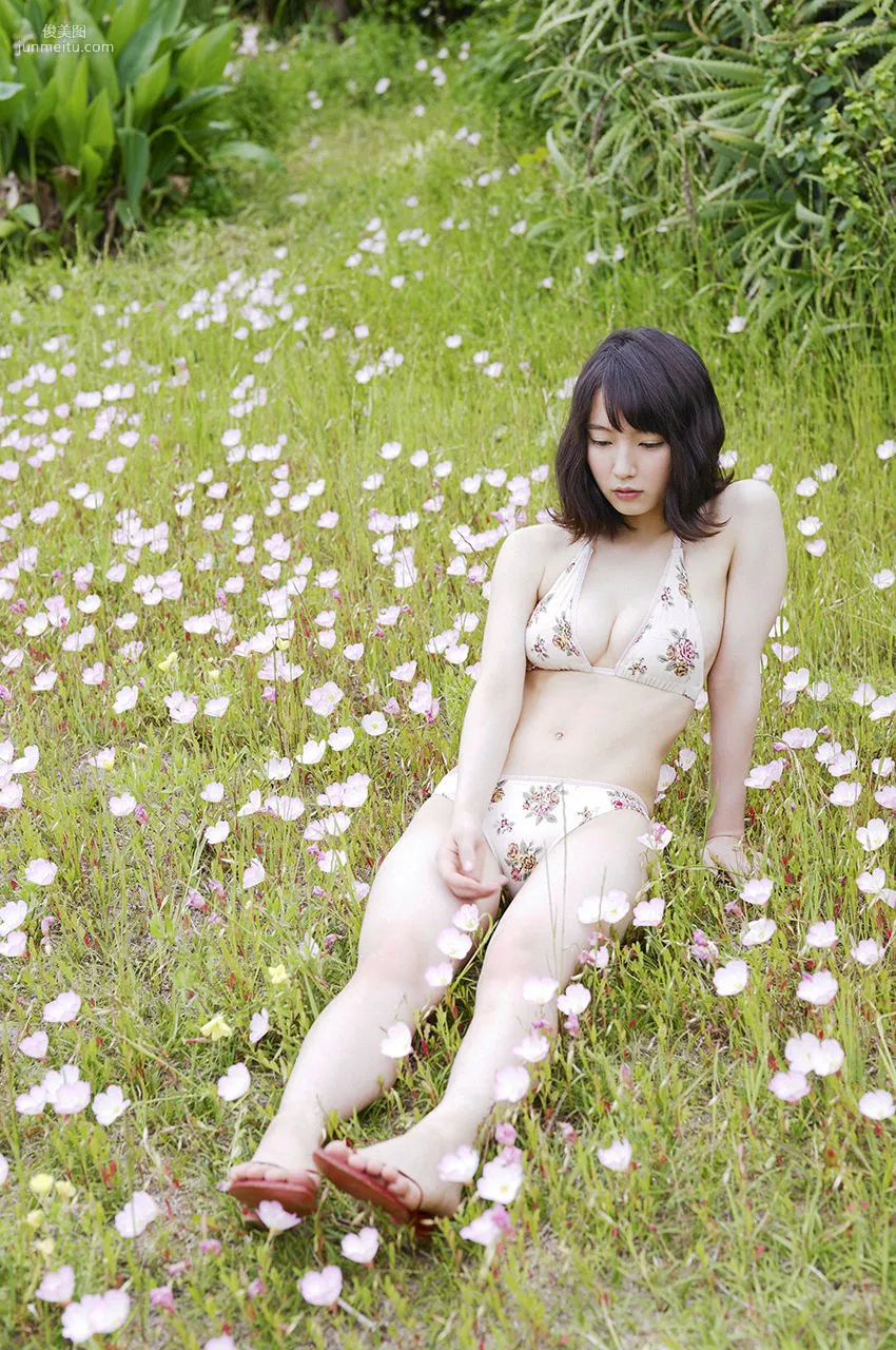 Riho Yoshioka Distant Memories [WPB-net] No.183 Photo Set photo 37