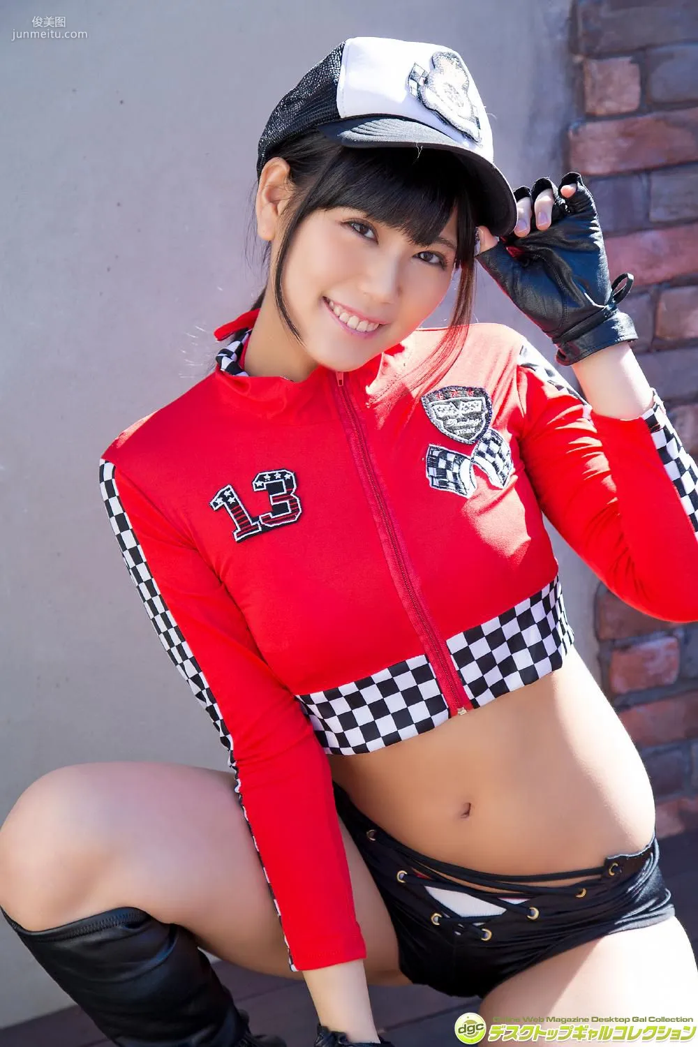 Saemi Shinohara: DGC photo 3
